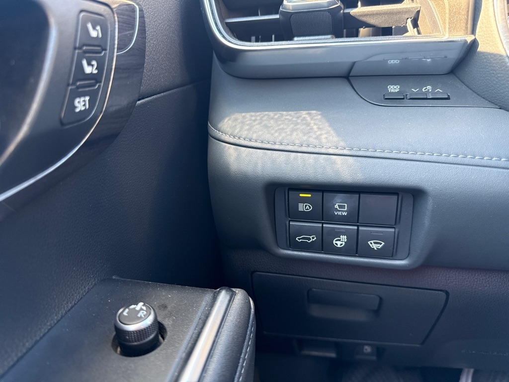 Toyota Highlander FWD 4dr V6 Limited (Natl) 2021