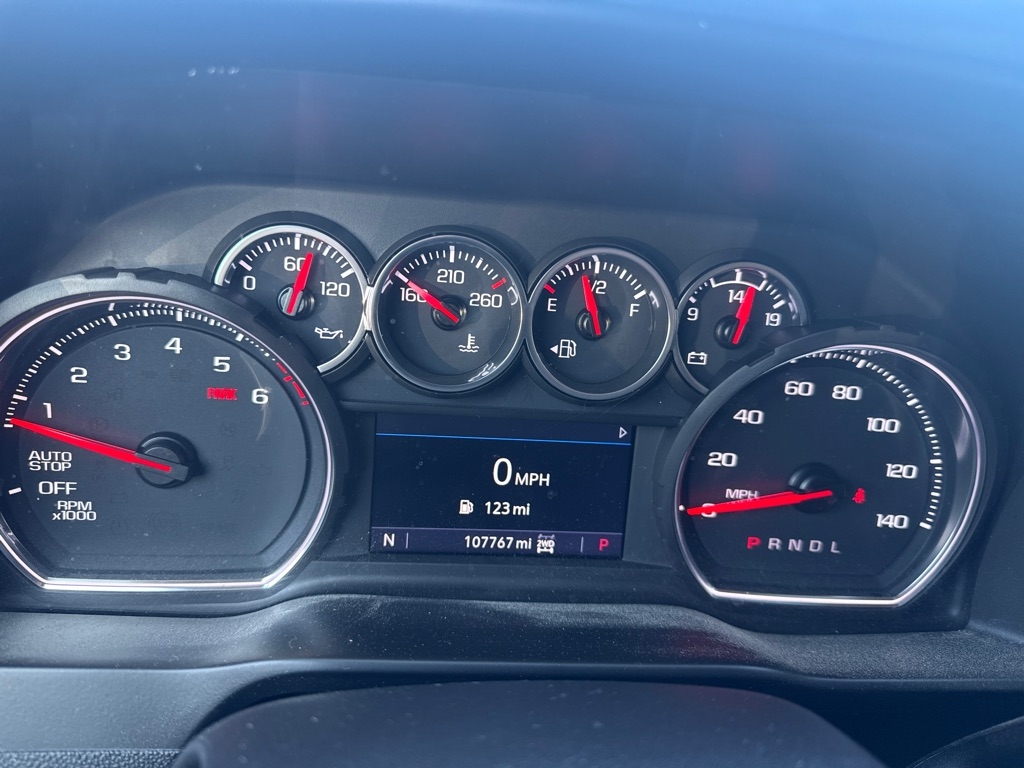 Chevrolet Silverado 1500 RST Crew Cab 4WD SWB 2021