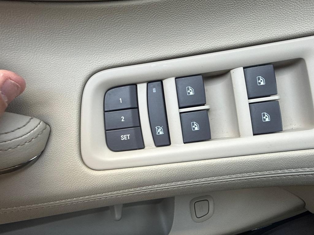 Buick LaCrosse 4dr Sdn Leather FWD 2015