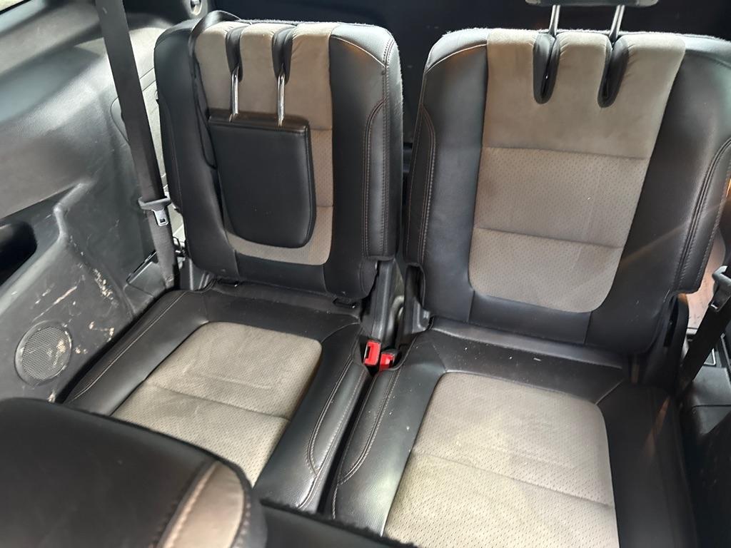 Ford Explorer XLT 4-Door 2WD 2017