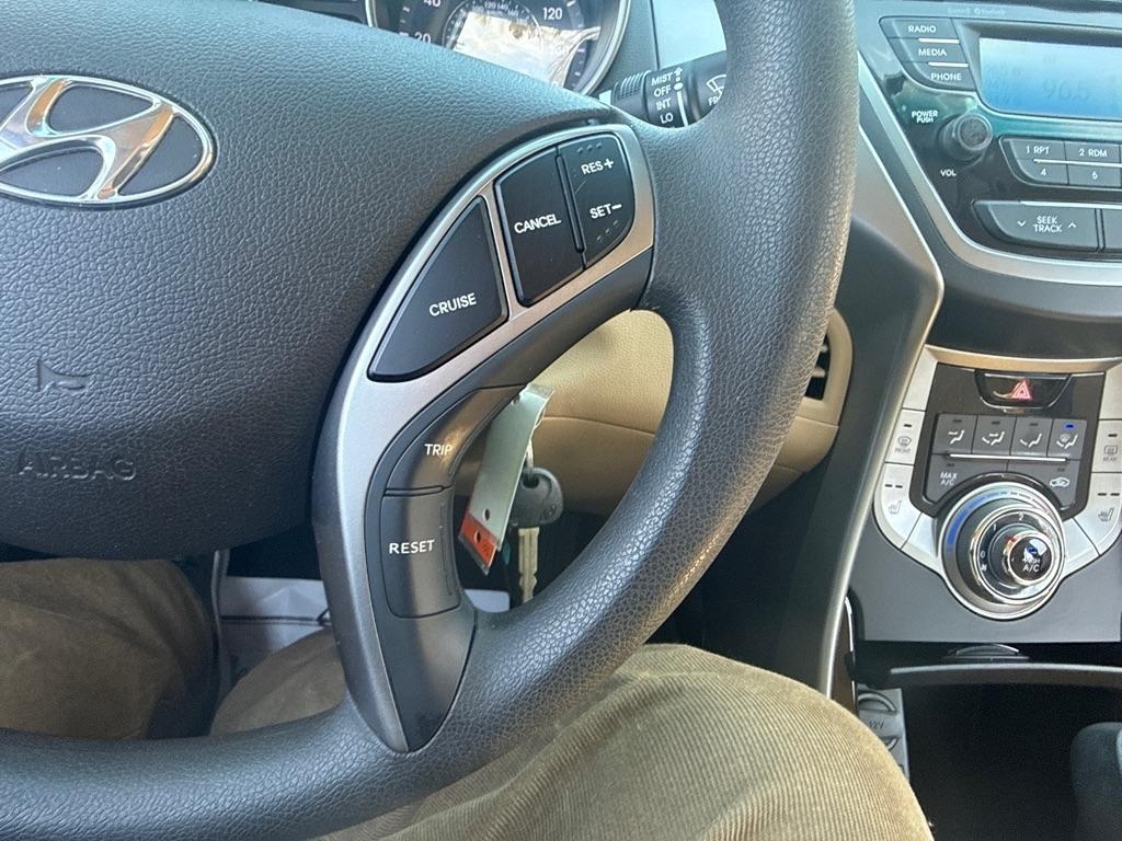 Hyundai Elantra GLS 4D Sedan 2013