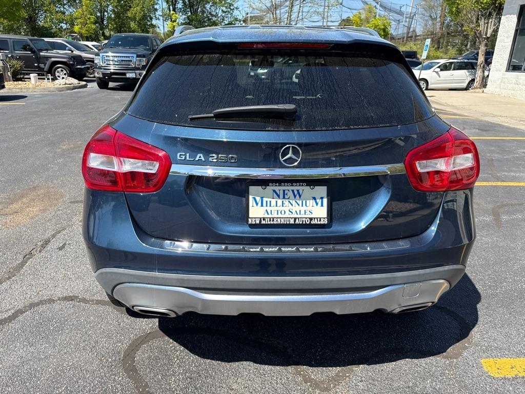 Mercedes-Benz GLA-Class FWD 4dr GLA 250 2019