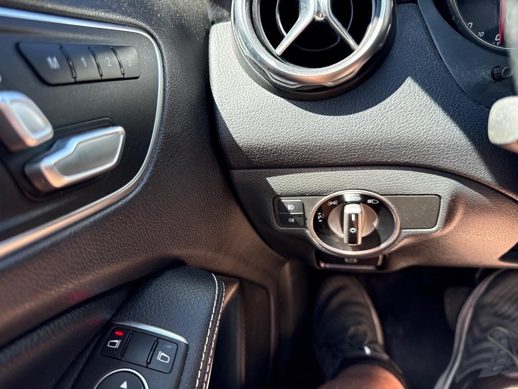 Mercedes-Benz GLA-Class FWD 4dr GLA 250 2019
