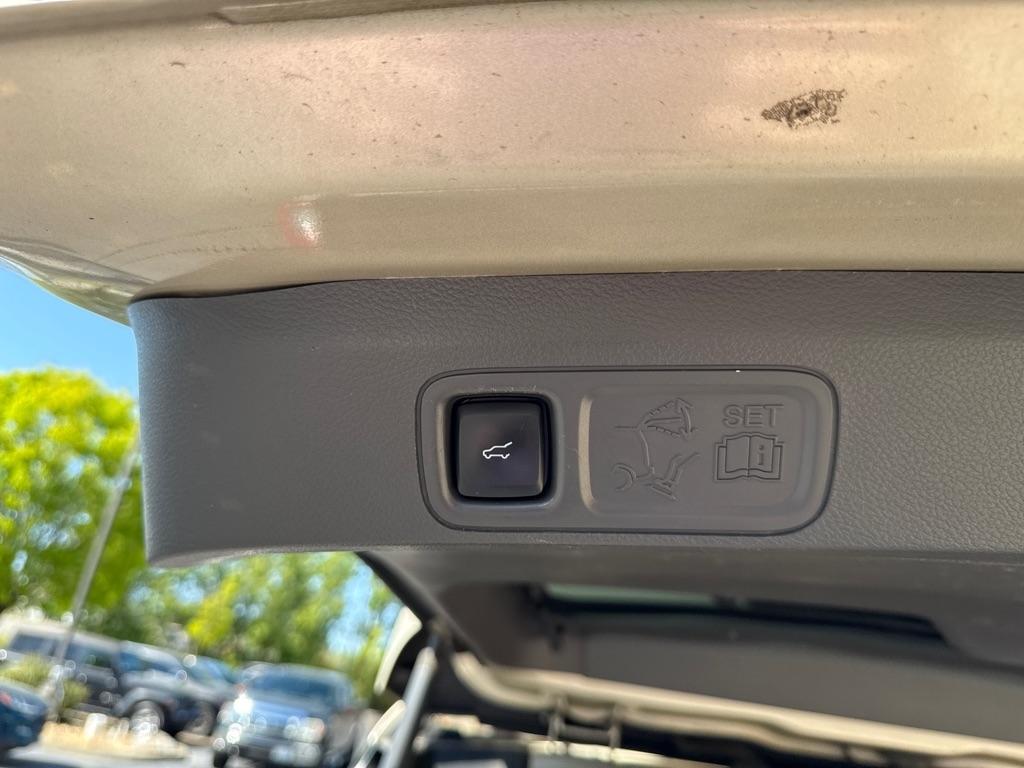 Ford Expedition Limited 4D SUV 4WD 2018