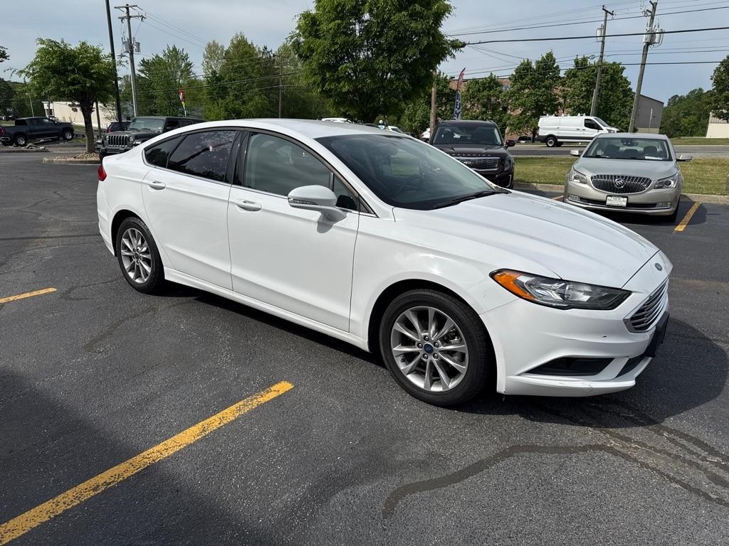 Ford Fusion SE 4D Sedan 2017