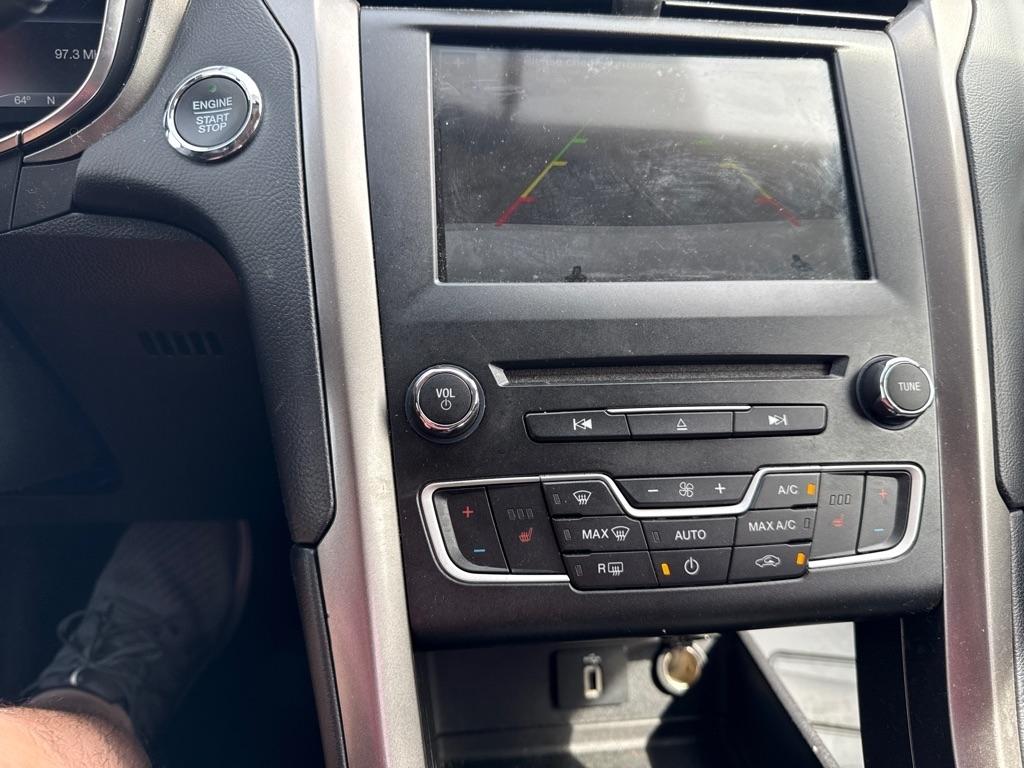 Ford Fusion SE 4D Sedan 2017