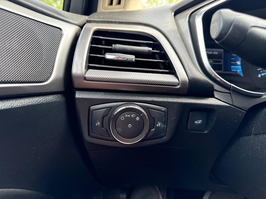 Ford Fusion SE 4D Sedan 2017