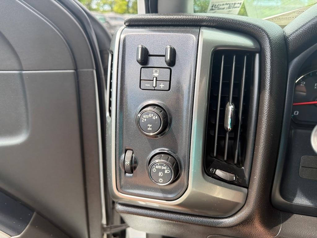 Chevrolet Silverado 1500 LT Double Cab 4WD 2019