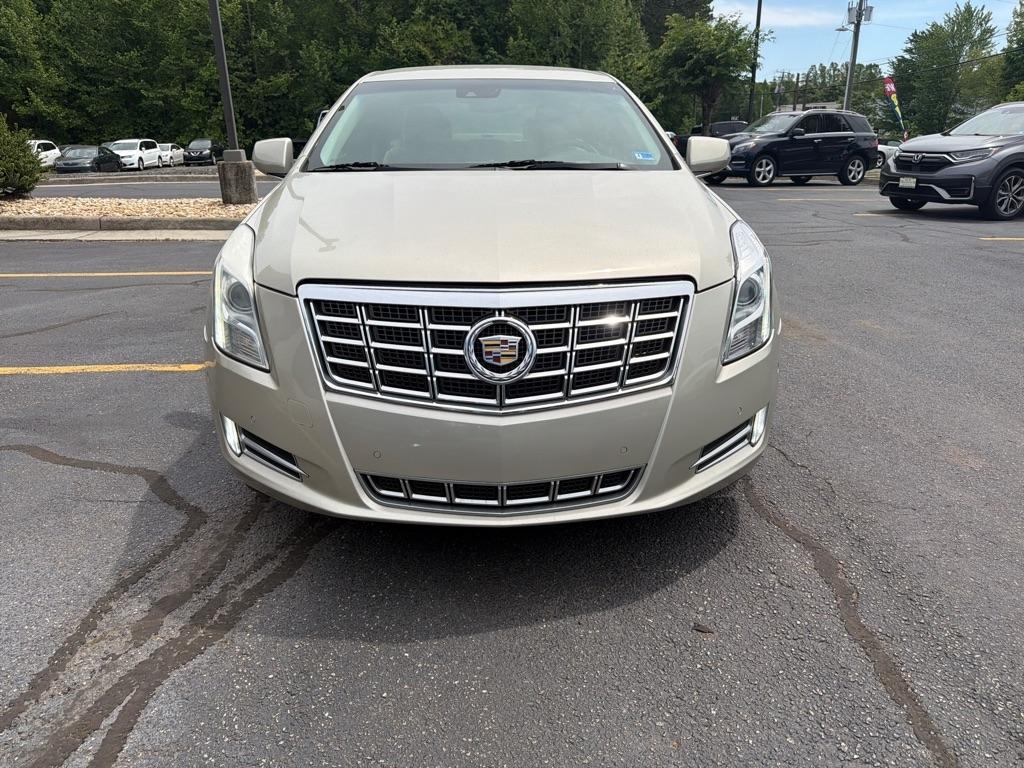 Cadillac XTS 4dr Sdn Luxury Collection FWD 2015