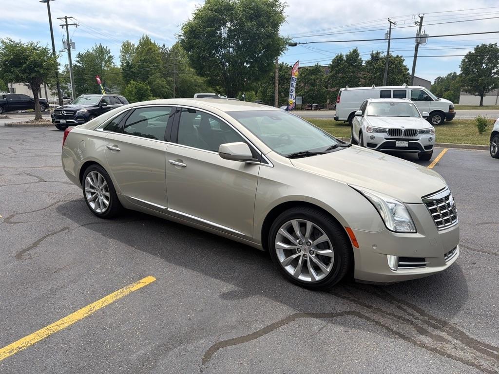Cadillac XTS 4dr Sdn Luxury Collection FWD 2015