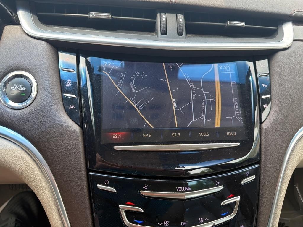 Cadillac XTS 4dr Sdn Luxury Collection FWD 2015