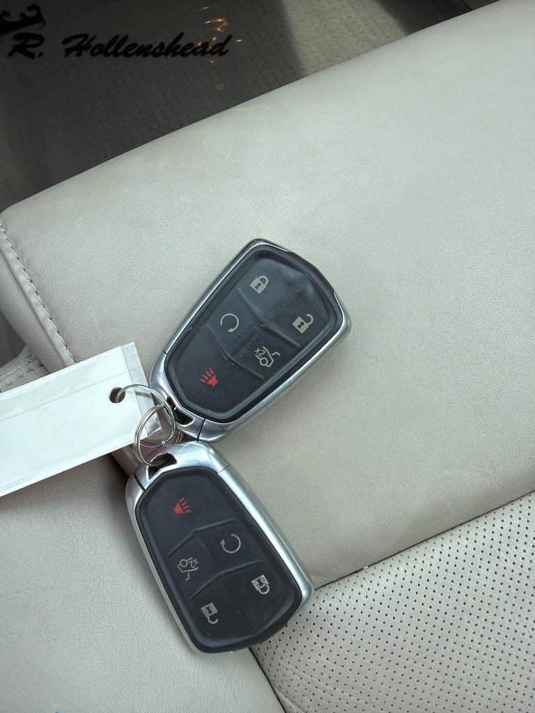 Cadillac XTS 4dr Sdn Luxury Collection FWD 2015