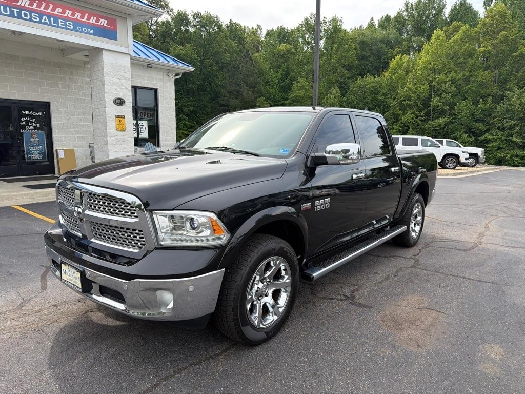 2018 RAM 1500 Laramie 4x4 Crew Cab 5'7's photo