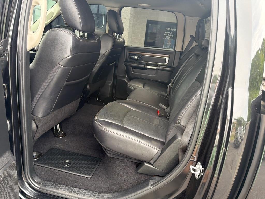 RAM 1500 4WD Crew Cab 140.5" Laramie 2018