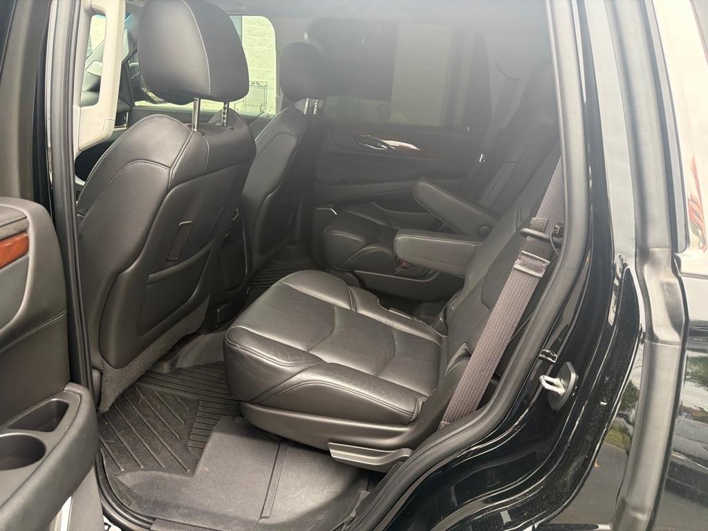 Cadillac Escalade 4WD 4dr Premium 2015