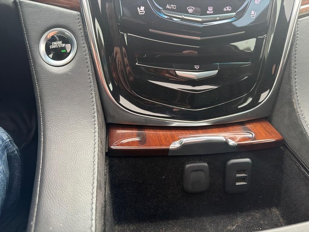 Cadillac Escalade 4WD 4dr Premium 2015