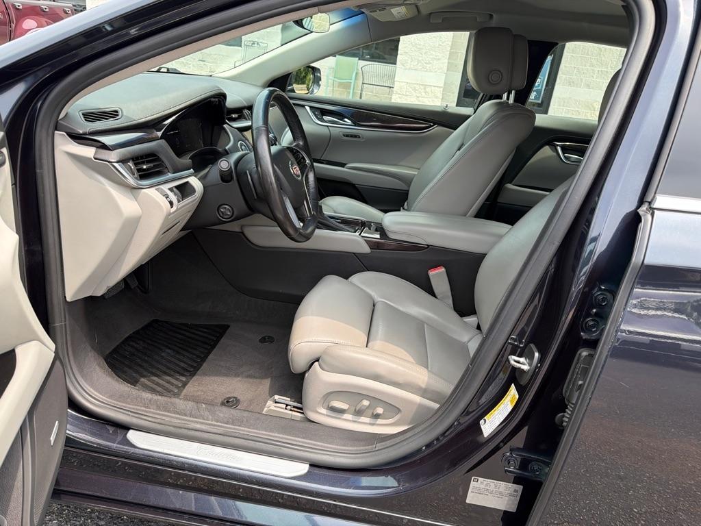 Cadillac XTS 4dr Sdn Luxury Collection AWD 2014