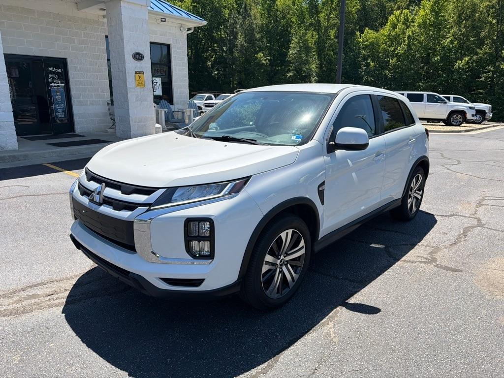 2020 Mitsubishi Outlander Sport 2.0 ES 2WD CVT's photo