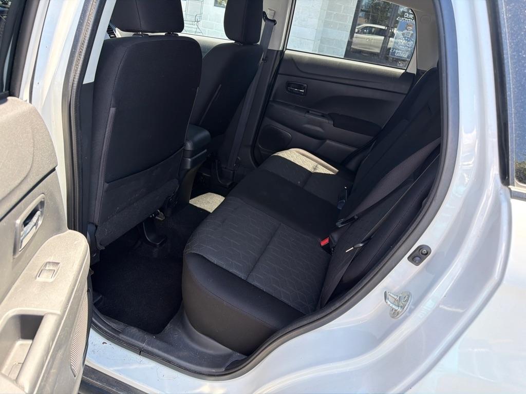 Mitsubishi Outlander Sport ES 2.0 CVT 2020