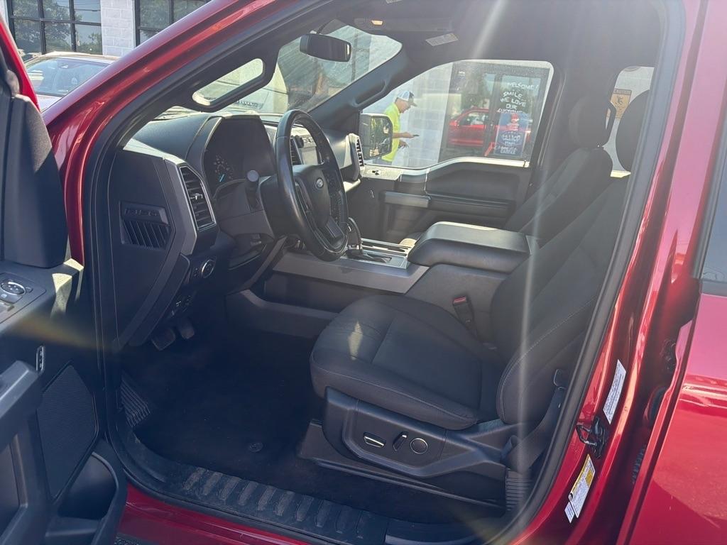 Ford F-150 4WD SuperCrew 145" XLT 2018