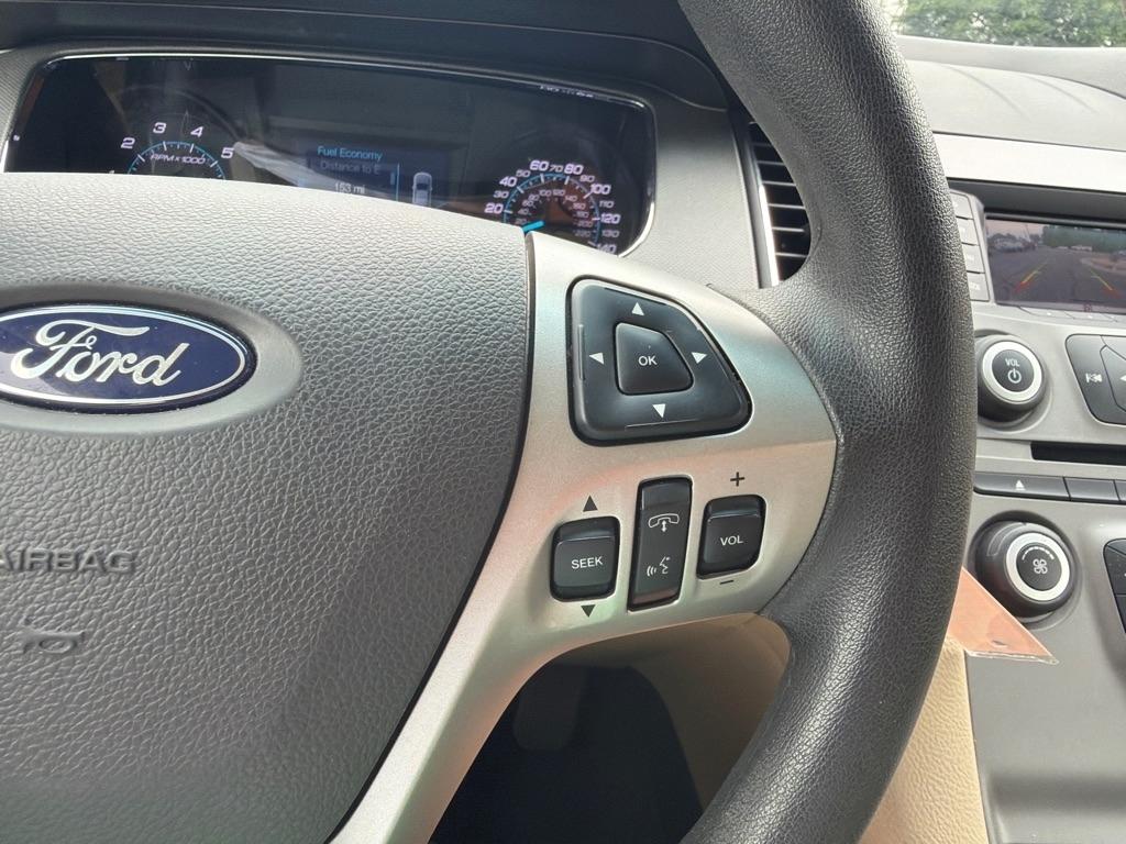 Ford Taurus SE FWD 2019