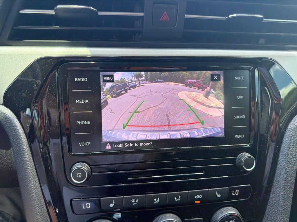 Volkswagen Passat 2.0T SE Auto 2021
