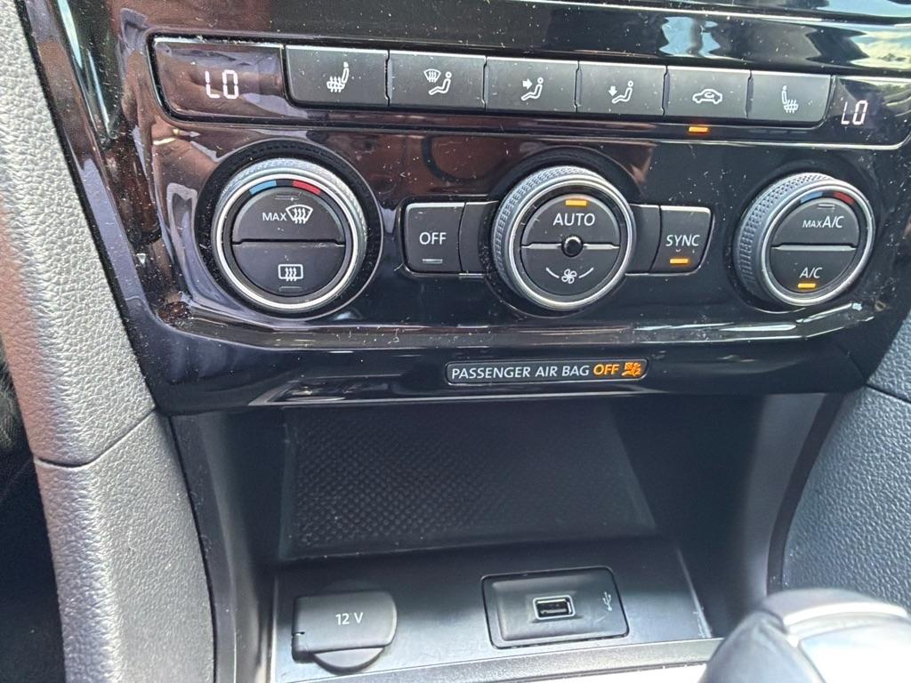 Volkswagen Passat 2.0T SE Auto 2021