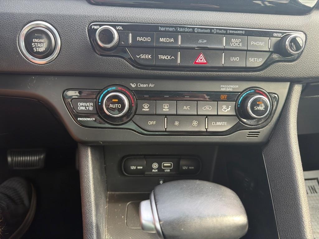 Kia Niro Touring FWD 2017