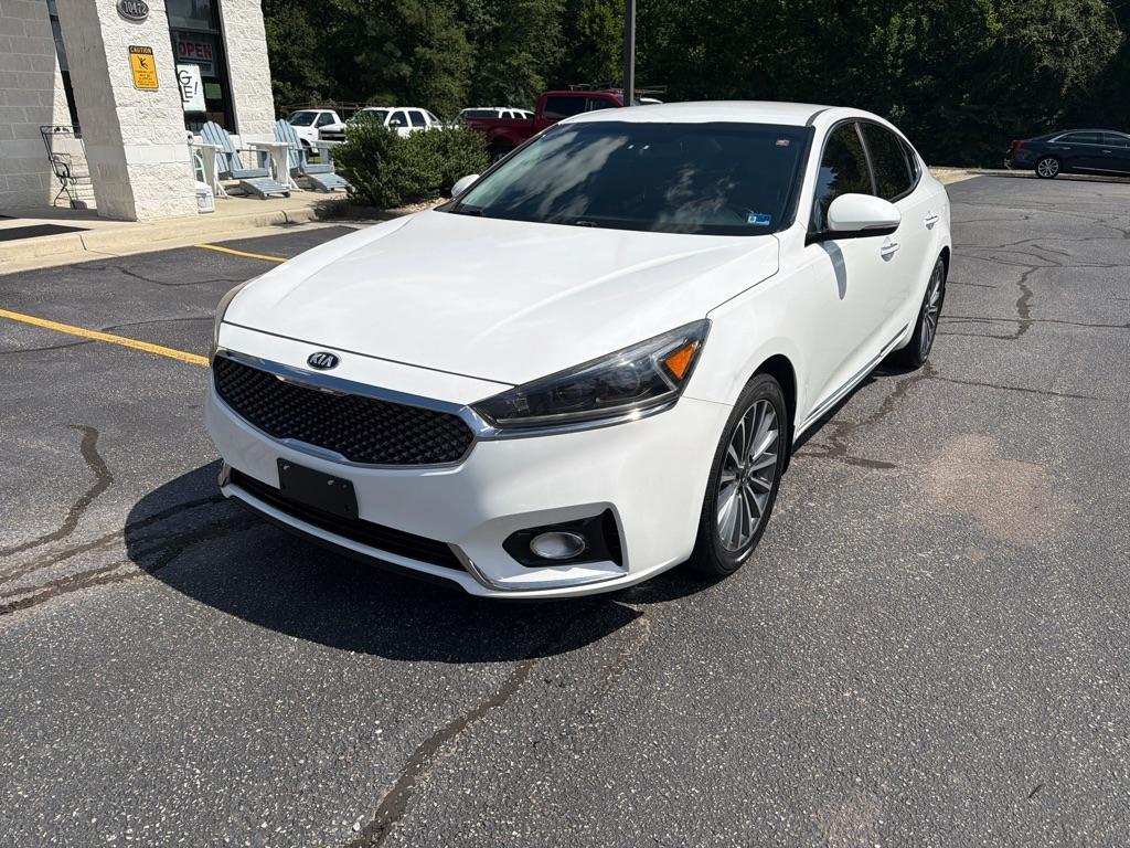 Kia Cadenza Premium 4D Sedan 2017