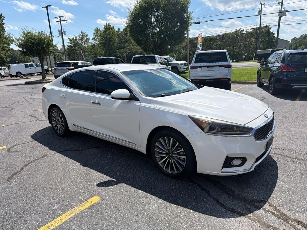 Kia Cadenza Premium 4D Sedan 2017