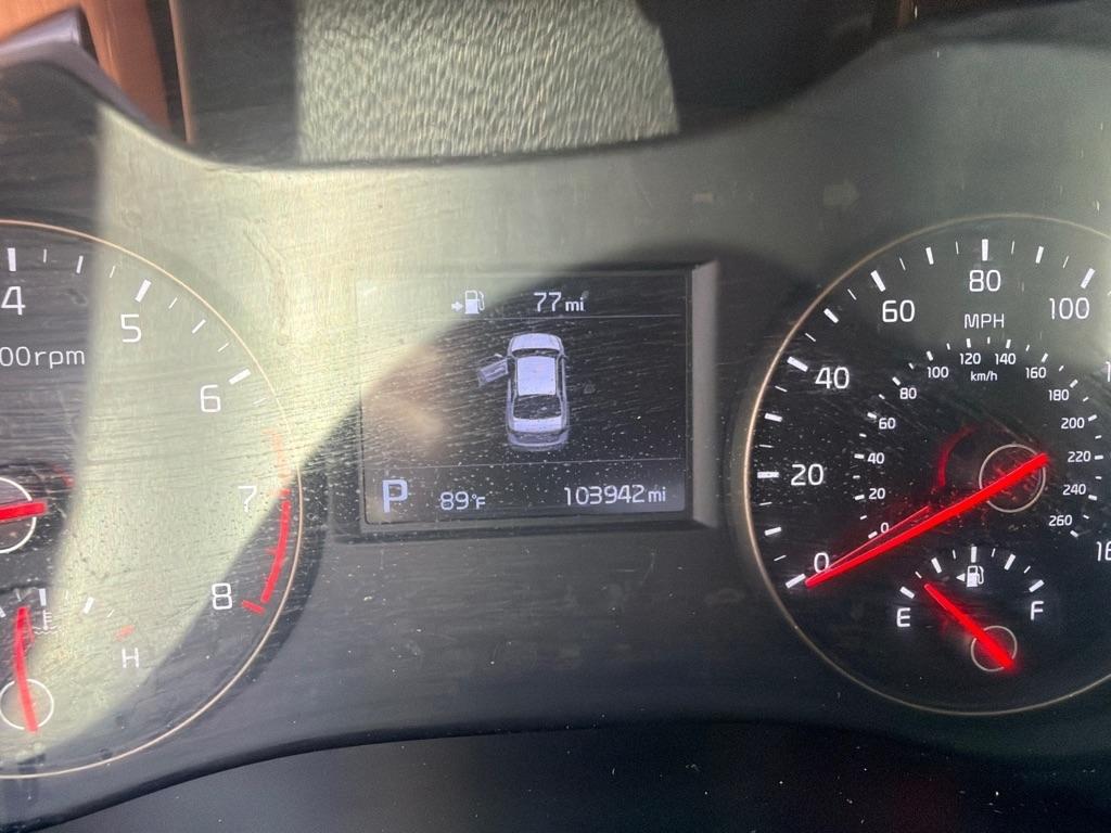 Kia Cadenza Premium 4D Sedan 2017