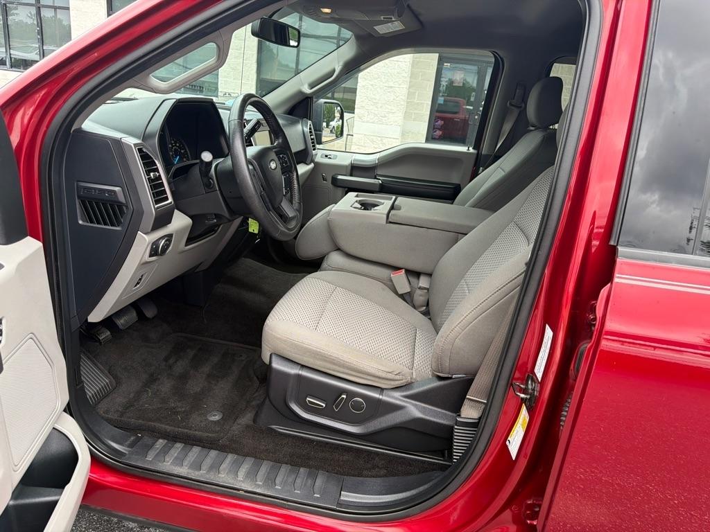 Ford F-150 4WD SuperCrew 145" XLT 2015