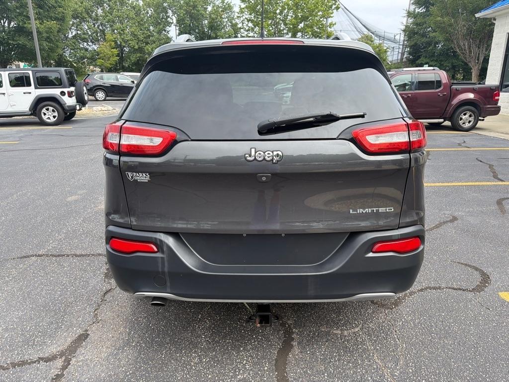 Jeep Cherokee FWD 4dr Limited 2016