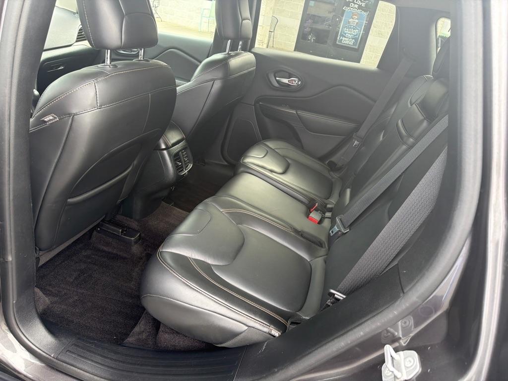Jeep Cherokee FWD 4dr Limited 2016