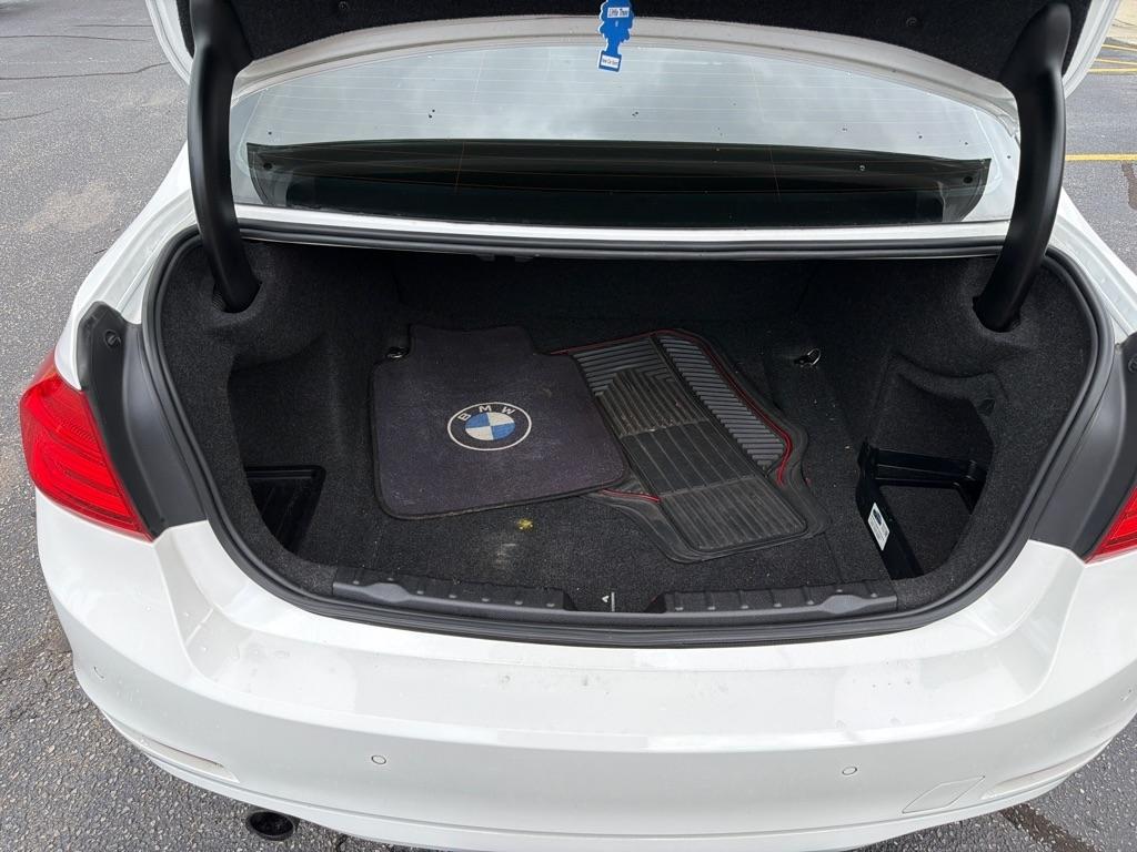BMW 3 Series 4dr Sdn 320i RWD South Africa 2015