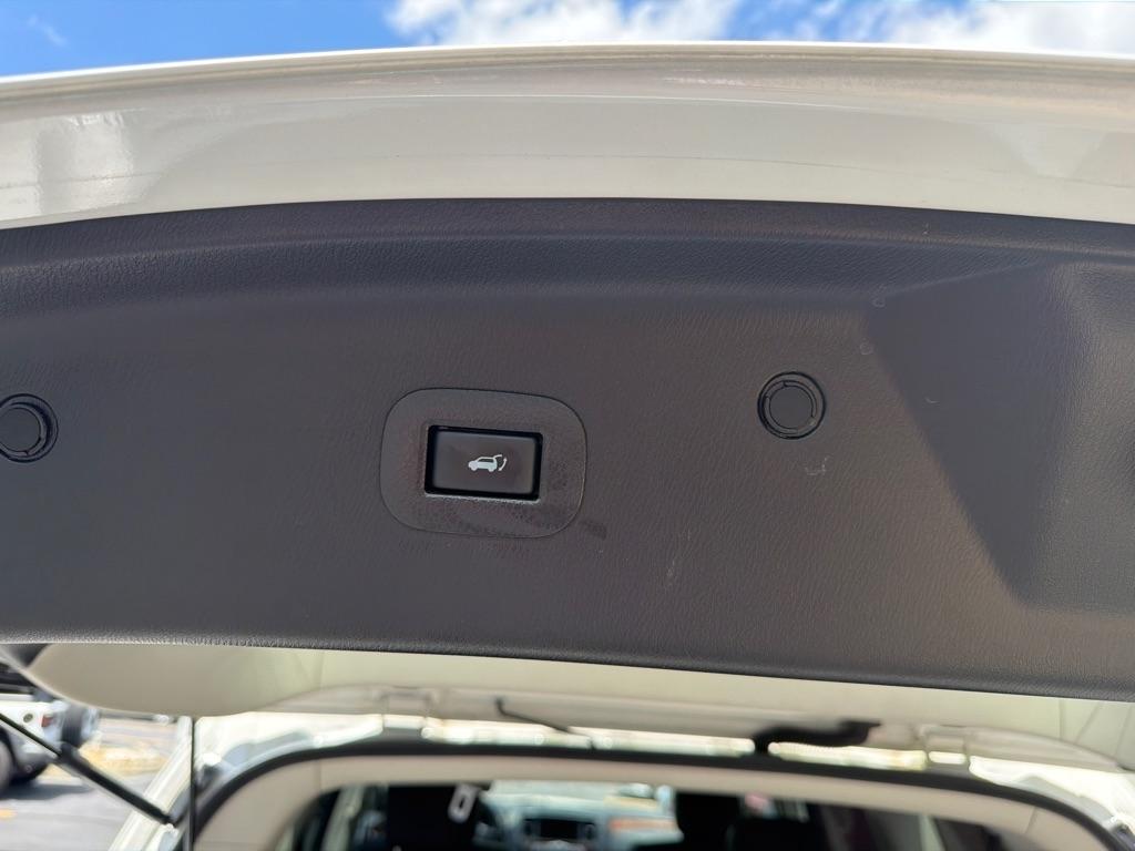 Infiniti QX80 Luxe 4D SUV AWD 2019