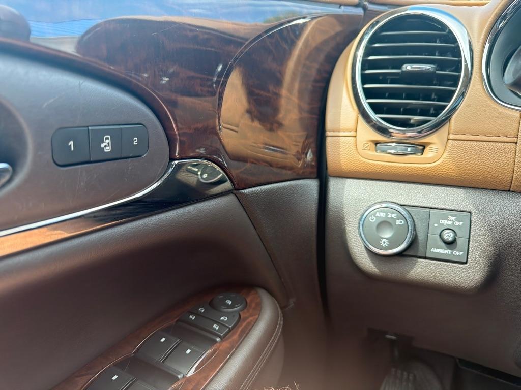 Buick Enclave FWD 4dr Premium 2015