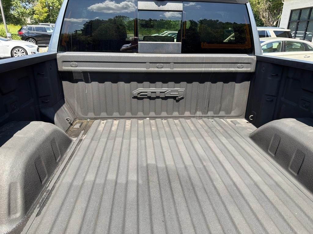 GMC Sierra 1500 4WD Crew Cab 147" AT4 2021