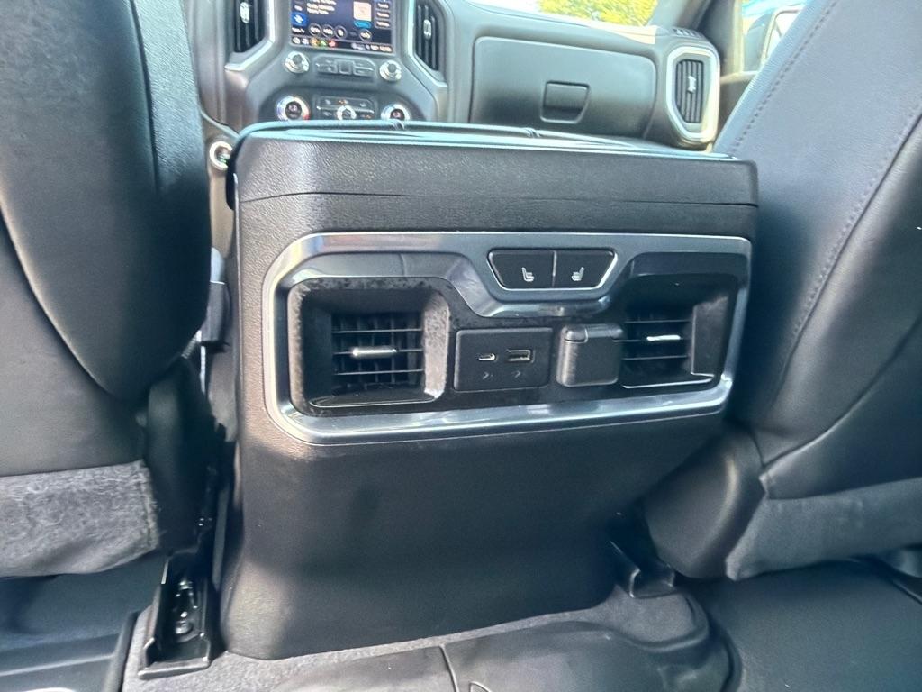 GMC Sierra 1500 4WD Crew Cab 147" AT4 2021