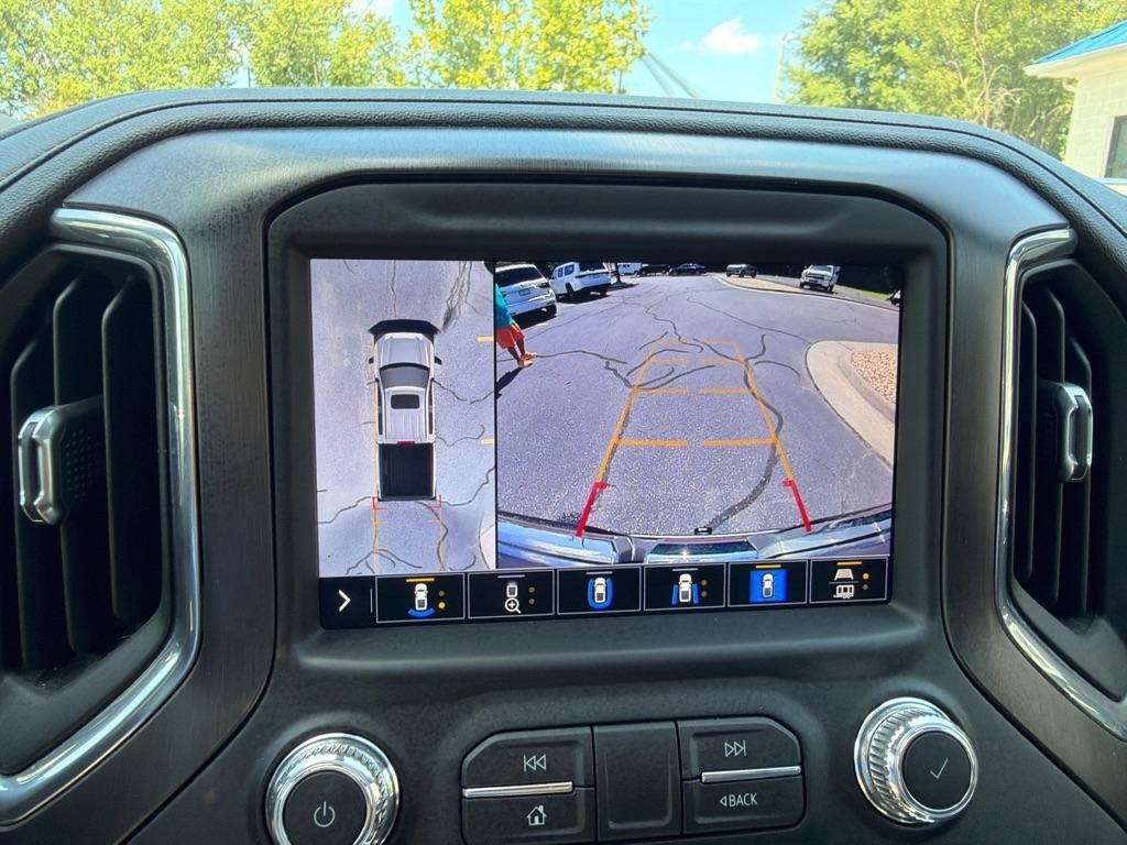 GMC Sierra 1500 4WD Crew Cab 147" AT4 2021