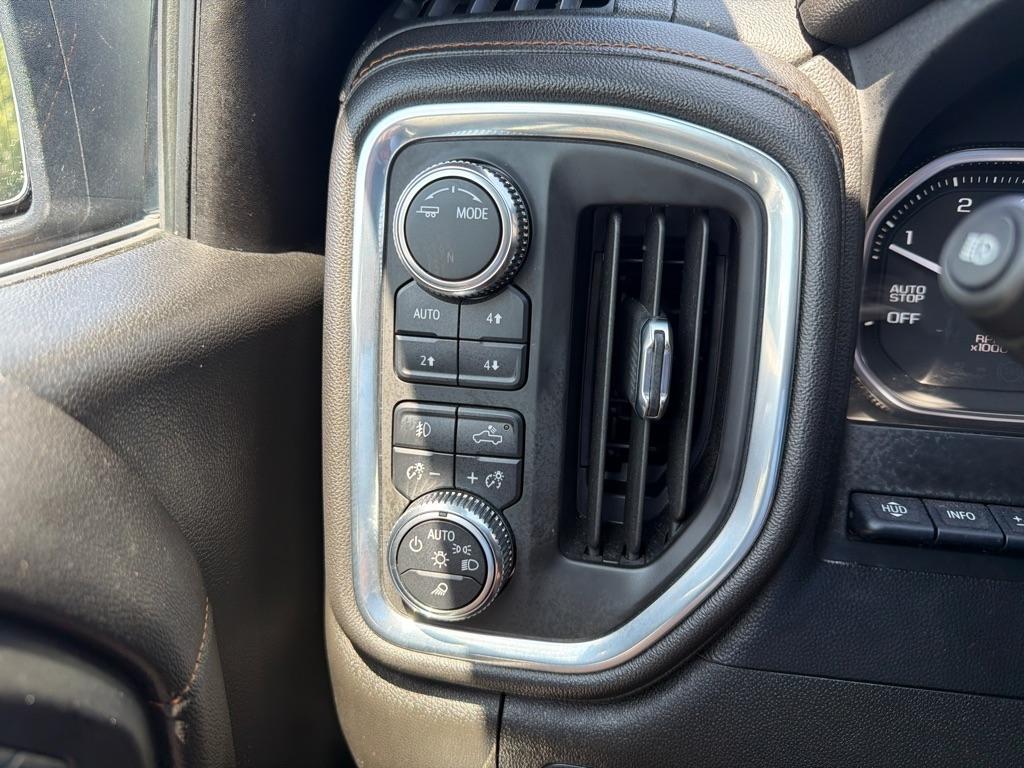 GMC Sierra 1500 4WD Crew Cab 147" AT4 2021