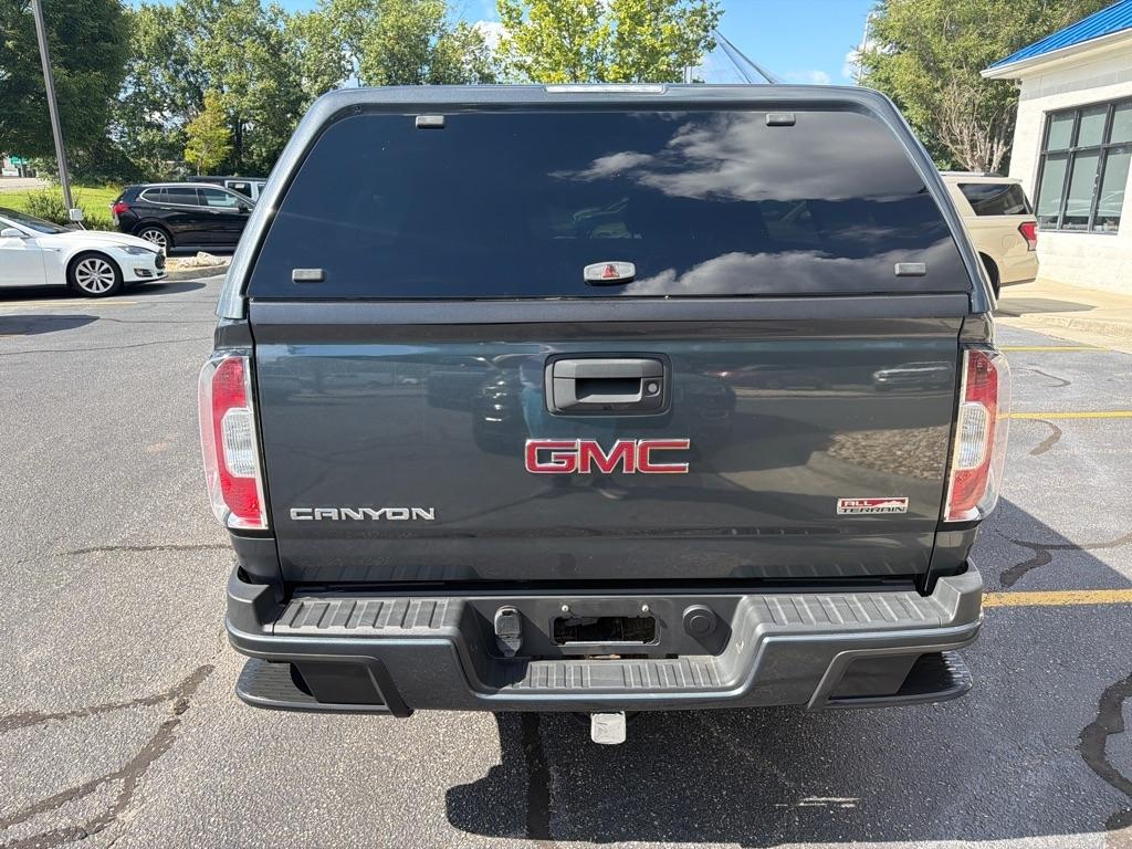 GMC Canyon 4WD Crew Cab 140.5" SLE 2015
