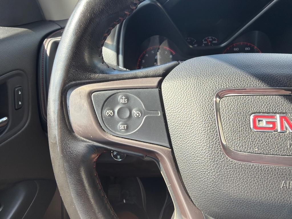 GMC Canyon 4WD Crew Cab 140.5" SLE 2015