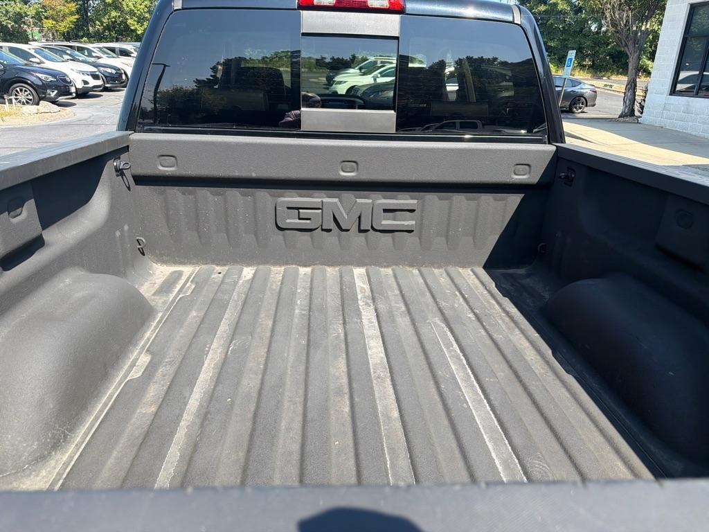 GMC Sierra 1500 4WD Crew Cab 143.5" SLT 2016