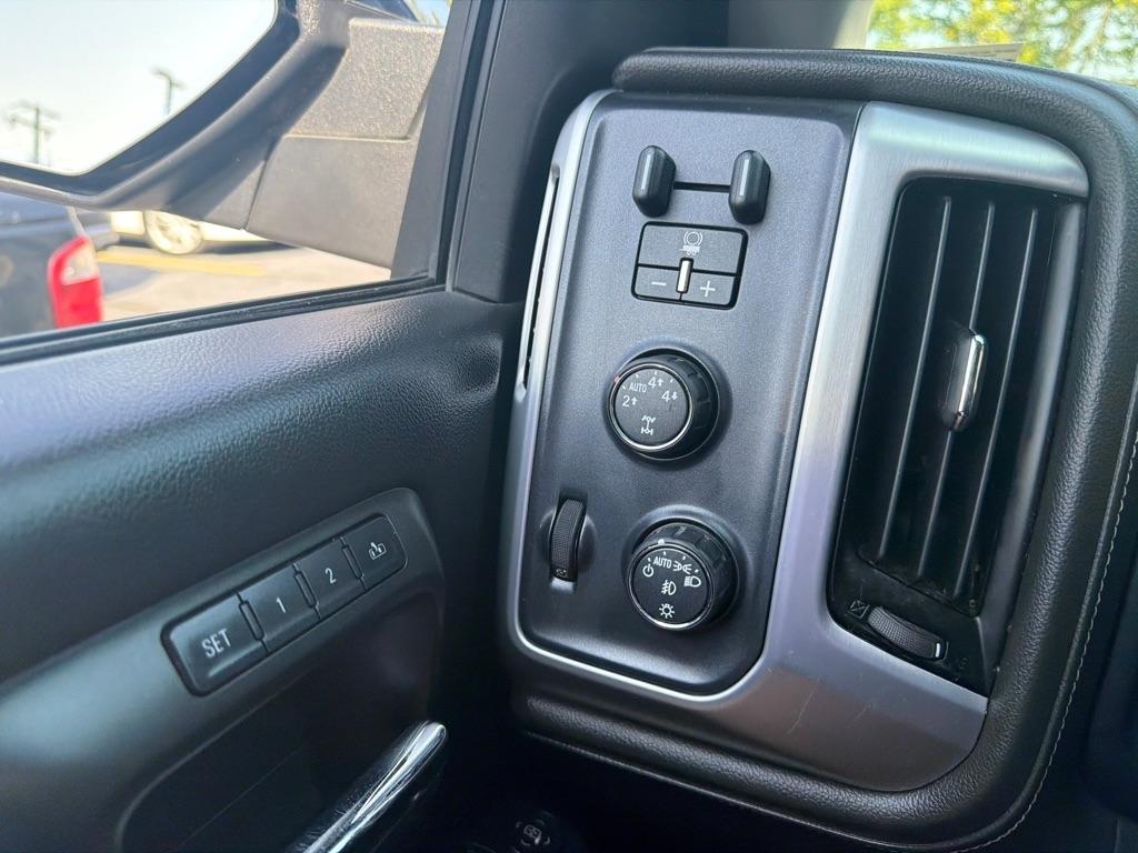 GMC Sierra 1500 4WD Crew Cab 143.5" SLT 2016