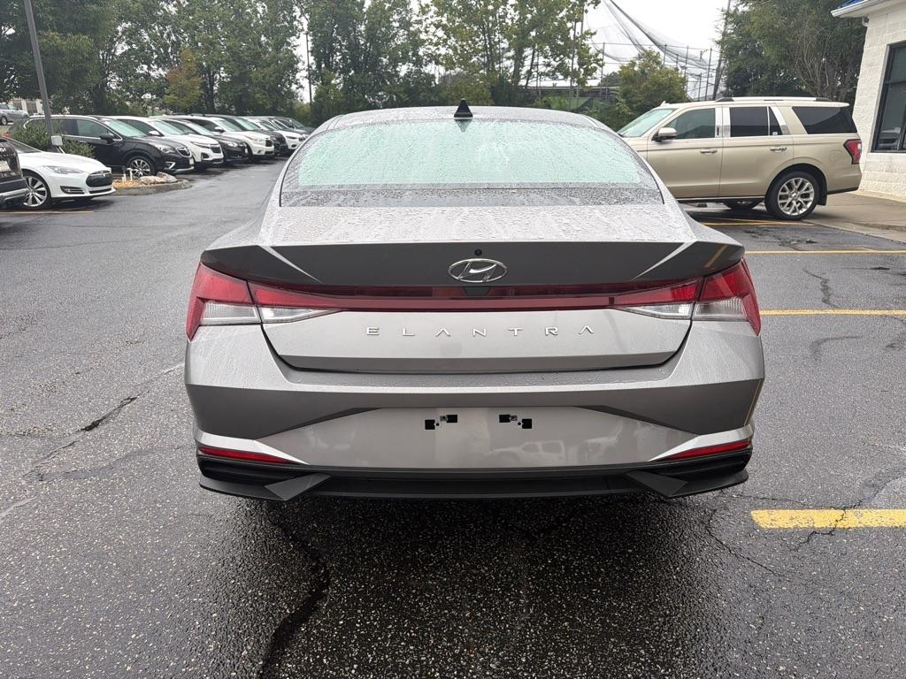 Hyundai Elantra SE Auto SULEV 2023