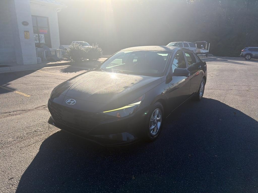 2023 Hyundai Elantra SE IVT