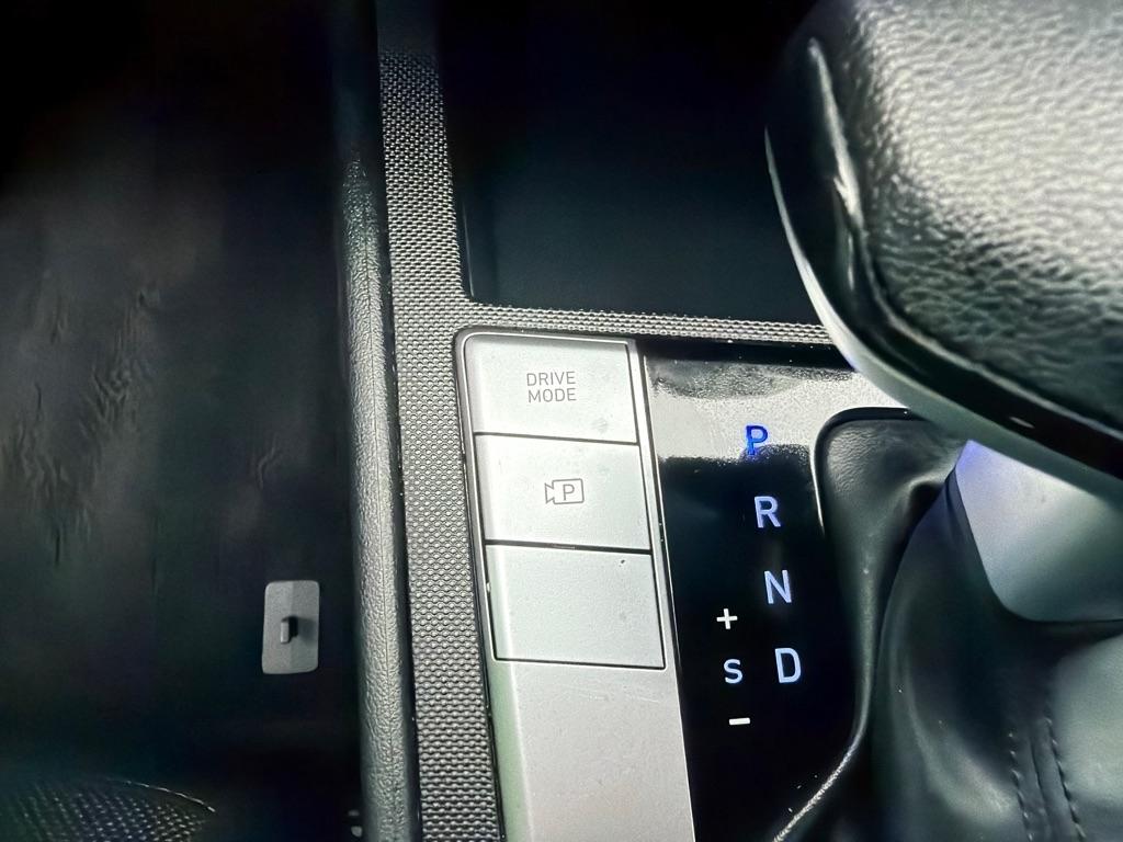 Hyundai Elantra SE IVT 2023
