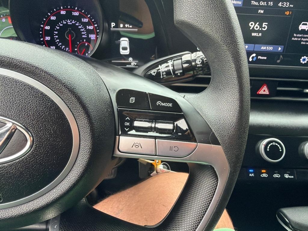 Hyundai Elantra SE IVT 2023