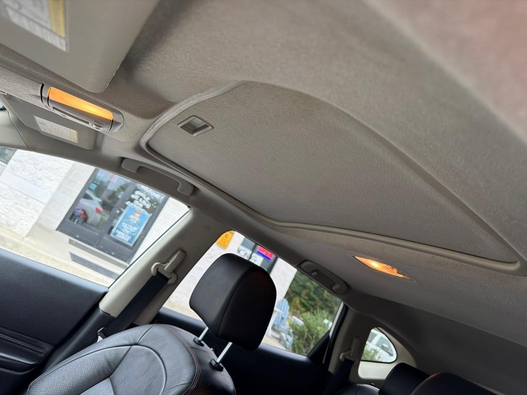 Nissan Rogue SL 4D SUV AWD 2012